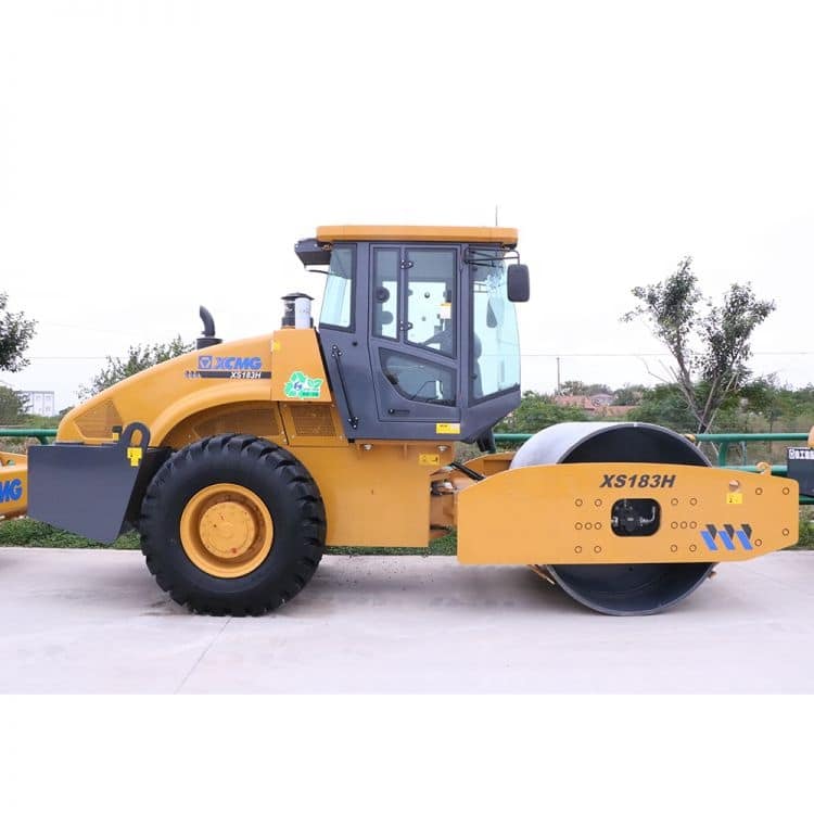 XCMG Official XS183J vibratory road roller 18 ton compactor machine for sale.
